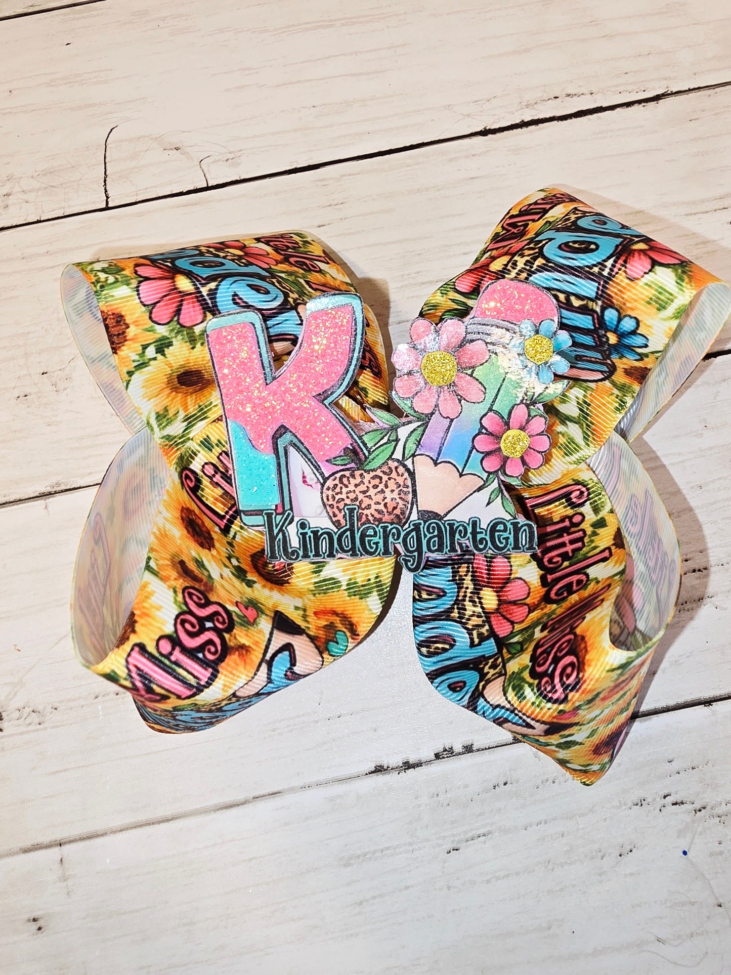 Kindergarten Bow