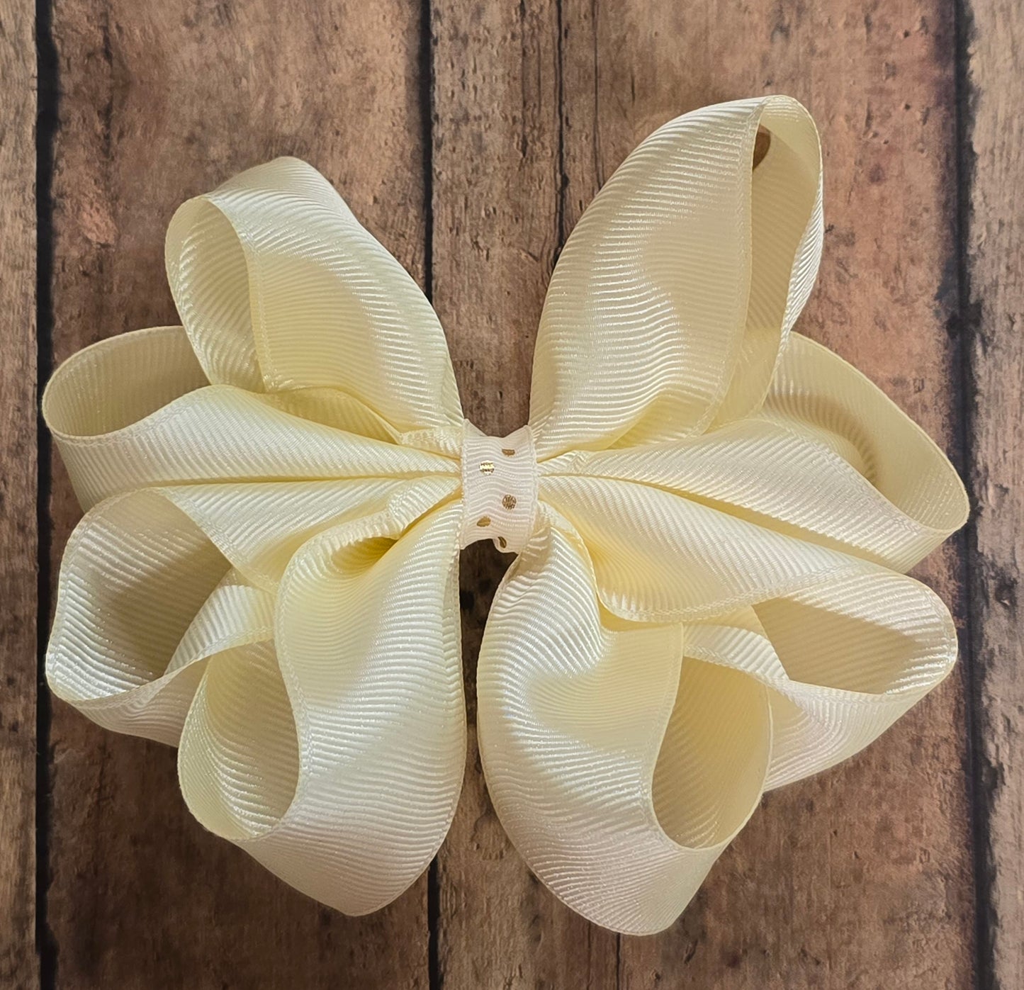 Cream Octopus Bow